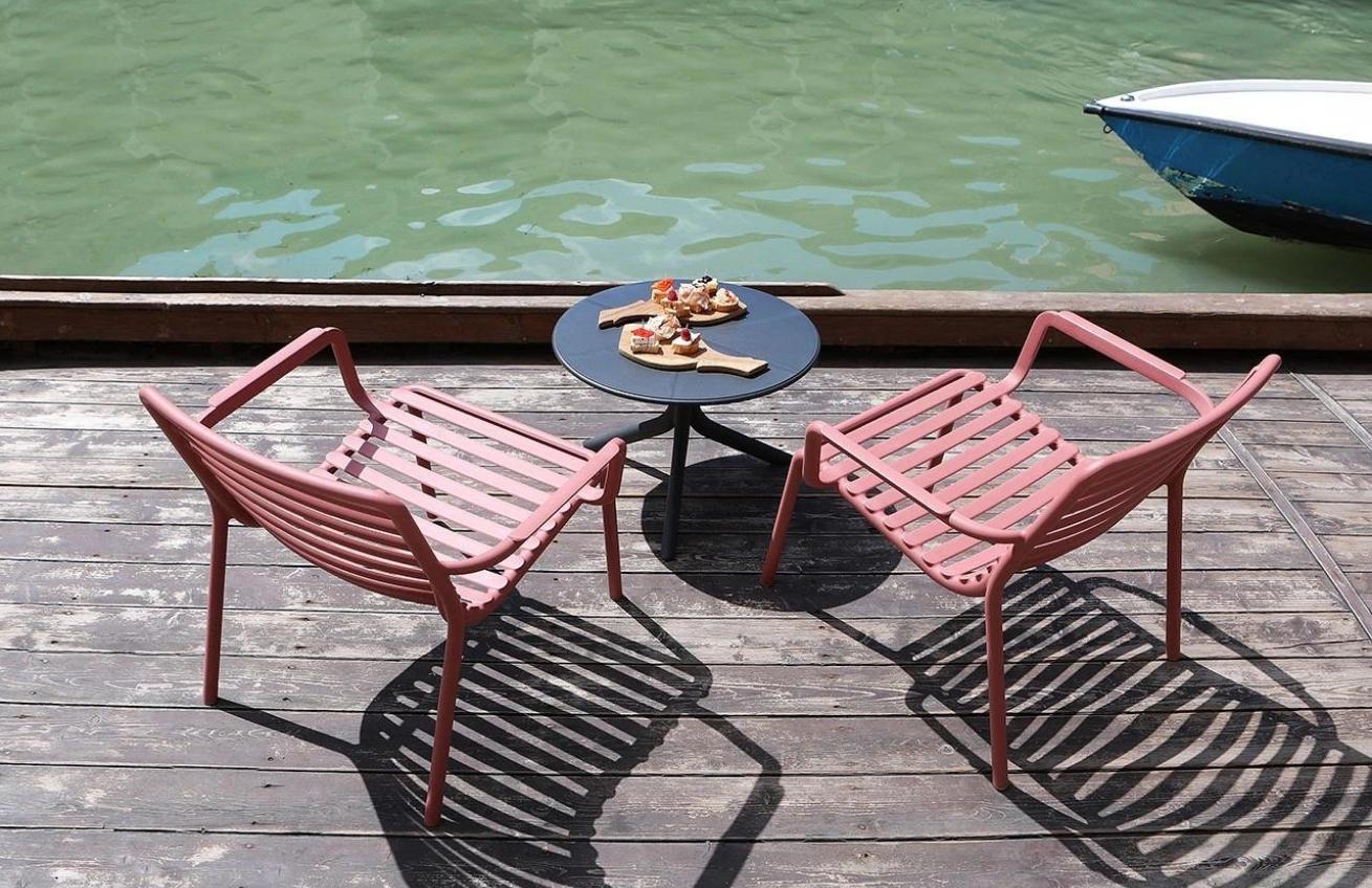 Nardi Bílé plastové zahradní křeslo Doga Relax