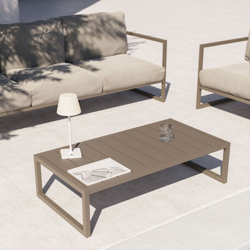 Hnědo zelený kovový zahradní stolek Kave Home Comova 114 x 60 cm