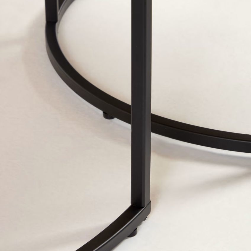 Set dvou ořechových konferenčních stolků Kave Home Yoana 50/80 cm