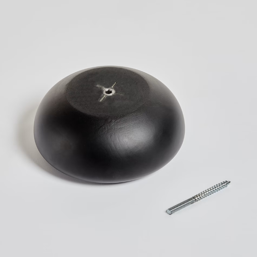 Set tří pestrobarevných bukových nástěnných věšáků Kave Home Nadue