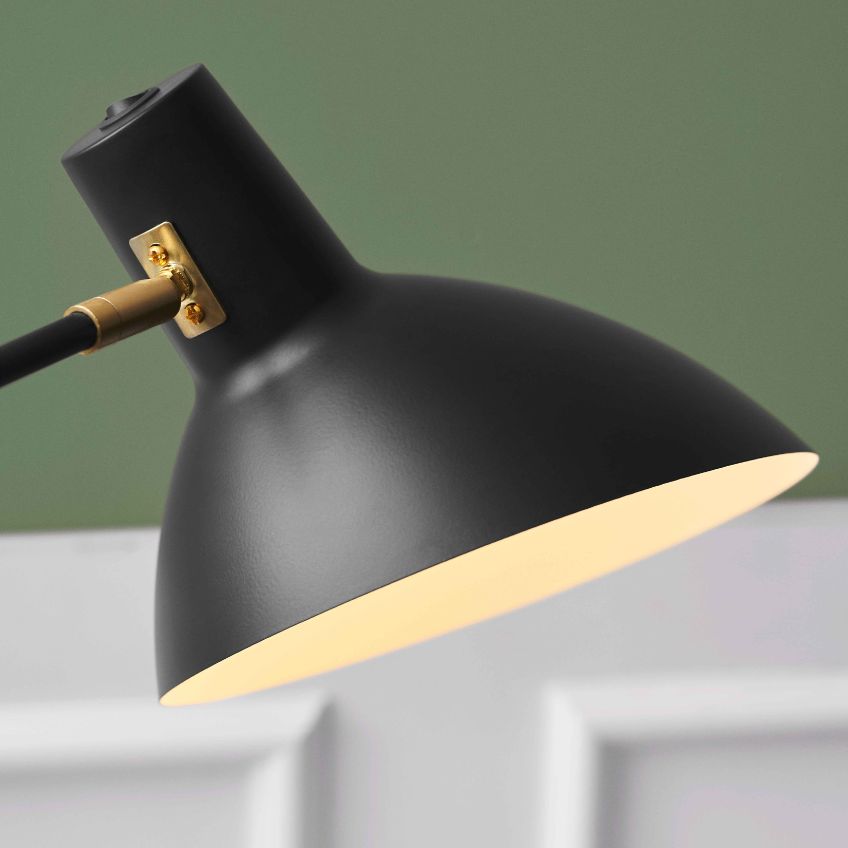 Černá kovová stolní lampa Halo Design Metropole Deluxe