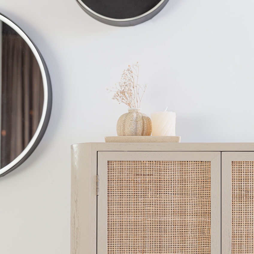 White Label Béžová dřevěná komoda s ratanovou výplní WLL AMAYA 80 x 38 cm