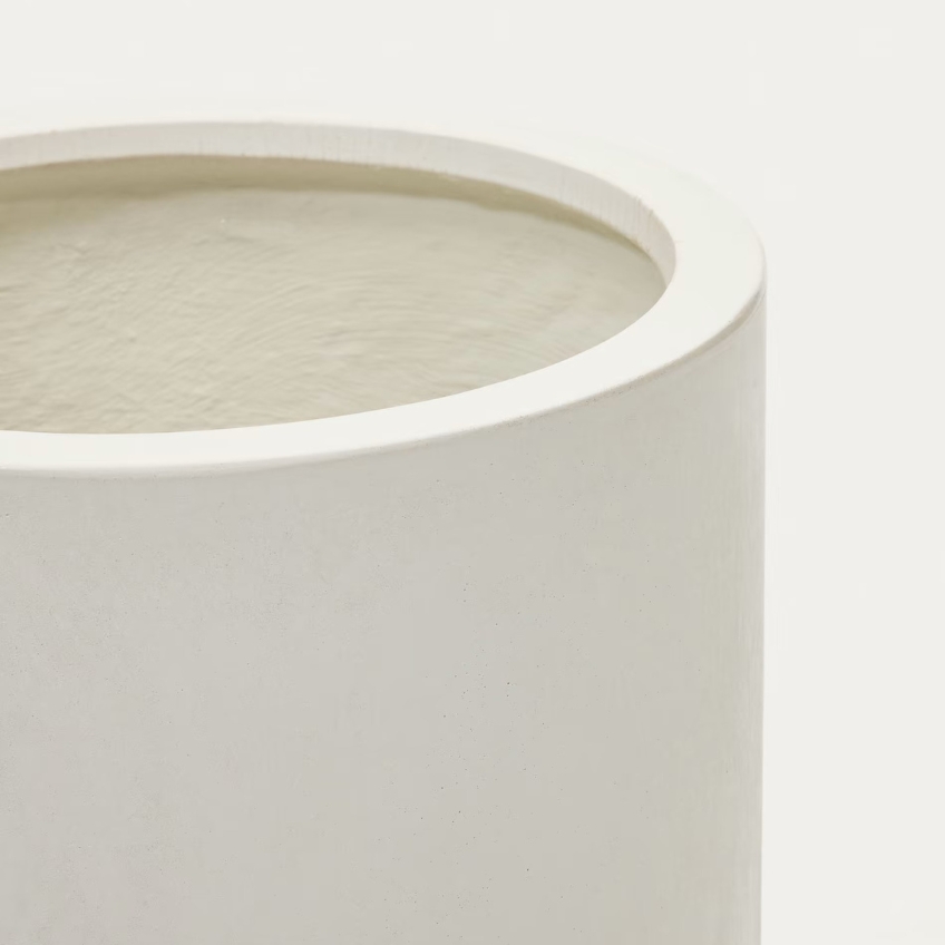 Bílý cementový zahradní květináč Kave Home Aiguablava Ø 42 cm