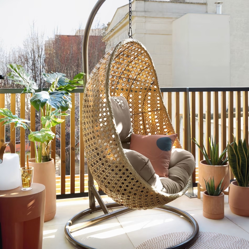 Tmavě šedá kovová konstrukce na závěsné křeslo Kave Home Dalias 195 cm