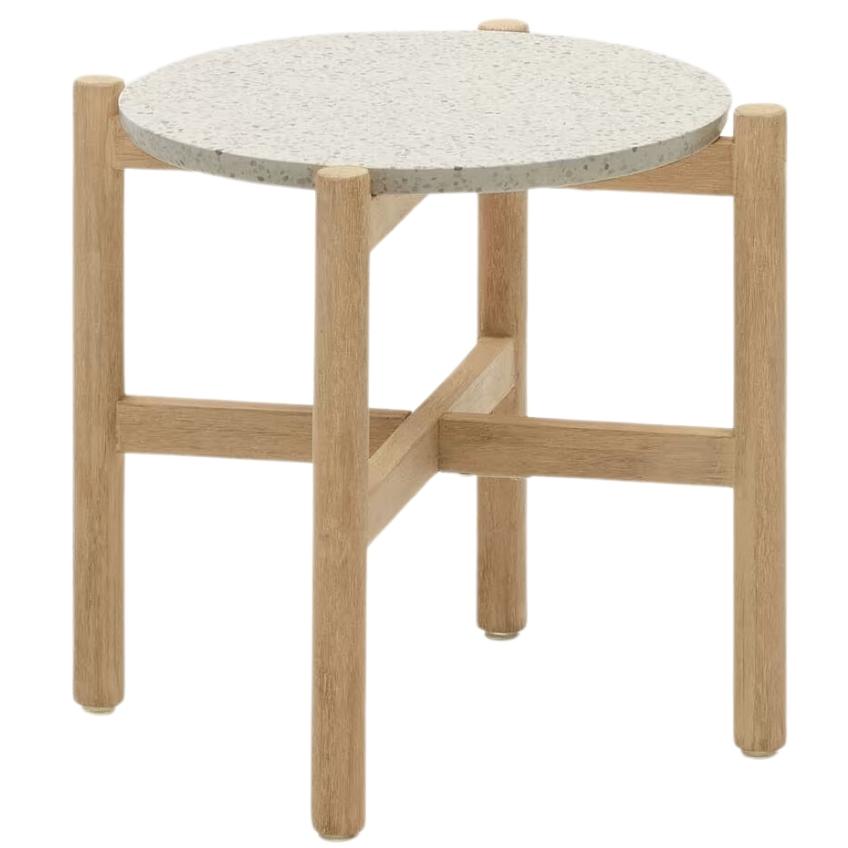Bílý betonový zahradní odkládací stolek Kave Home Pola 54,5 cm