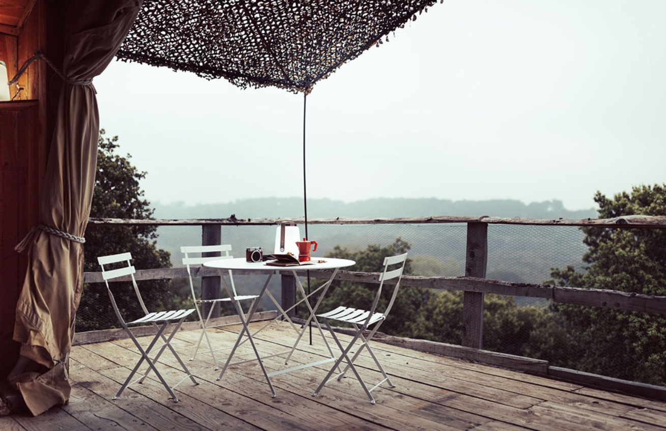 Šedozelený kovový skládací stůl Fermob Bistro Ø 96 cm