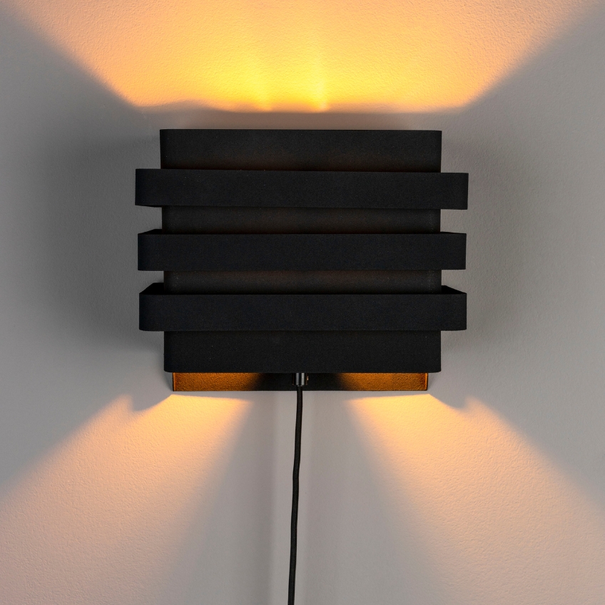 Černé kovové nástěnné světlo DUTCHBONE DUMONT