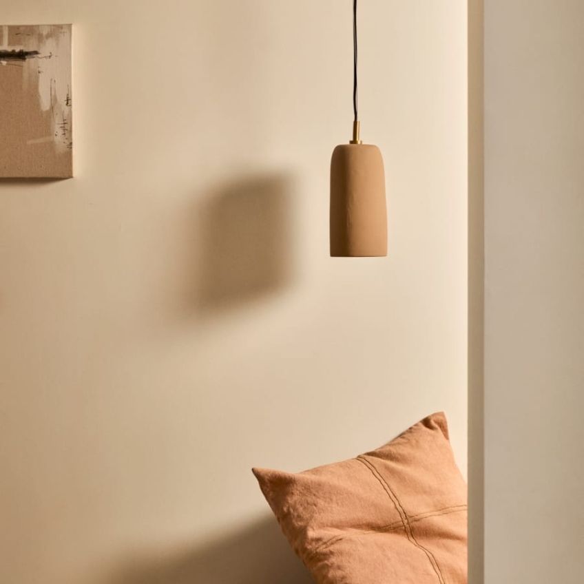 Terakotové závěsné světlo Kave Home Madsen 12 cm
