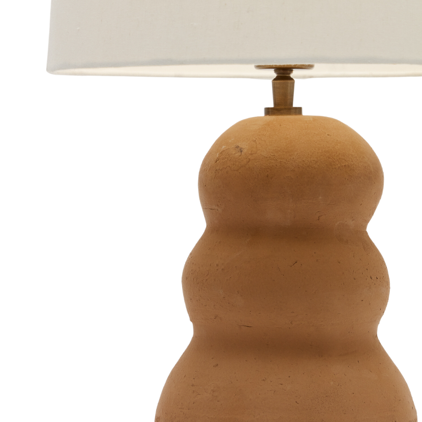 Terakotov&aacute; stoln&iacute; lampa Kave Home Madsen