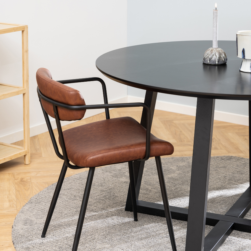 Scandi Černý dubový jídelní stůl Malice 120 cm