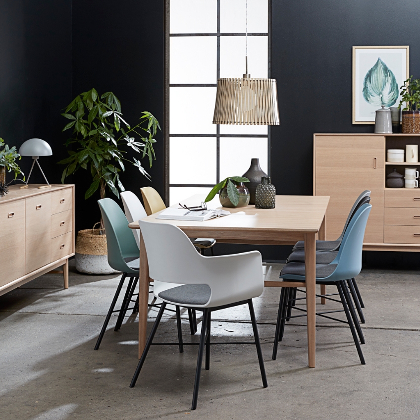 Bílá plastová jídelní židle Unique Furniture Whistler