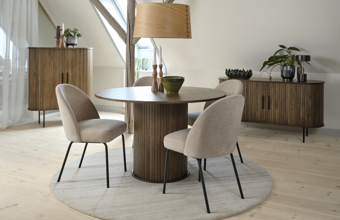 Béžová sametová jídelní židle Unique Furniture Creston