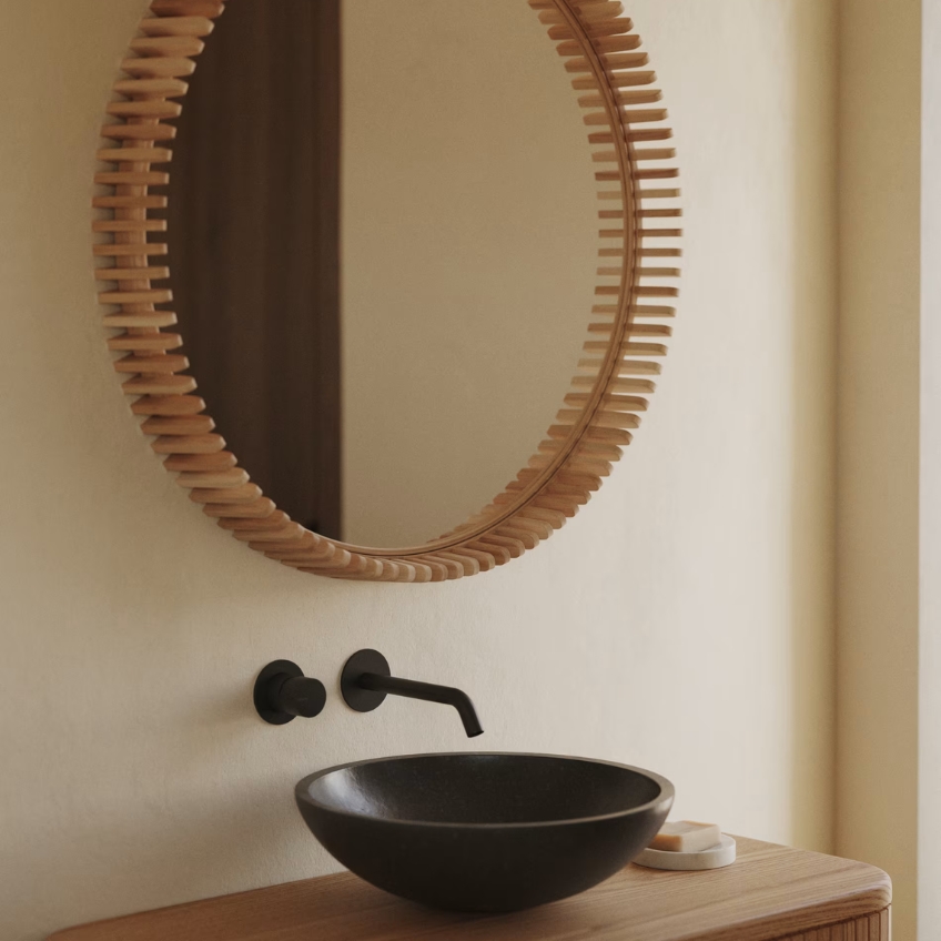 Dřevěné závěsné zrcadlo Kave Home Polke 80 cm