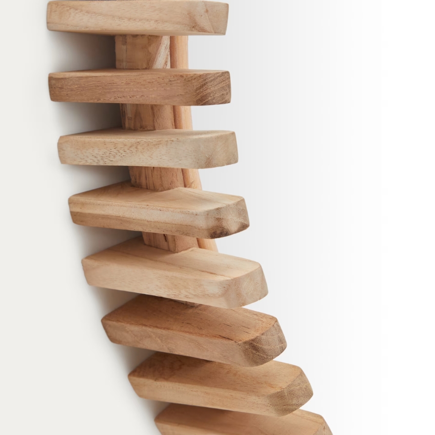 Dřevěné závěsné zrcadlo Kave Home Polke 60 cm