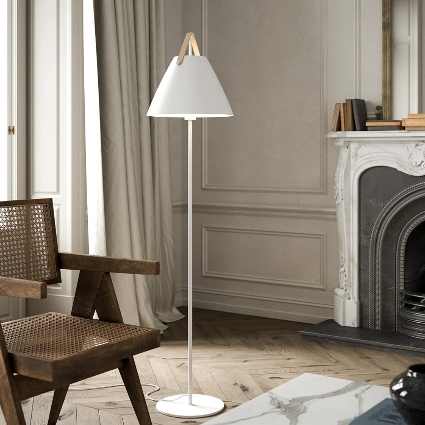 Nordlux Bílá kovová stojací lampa Strap 155 cm