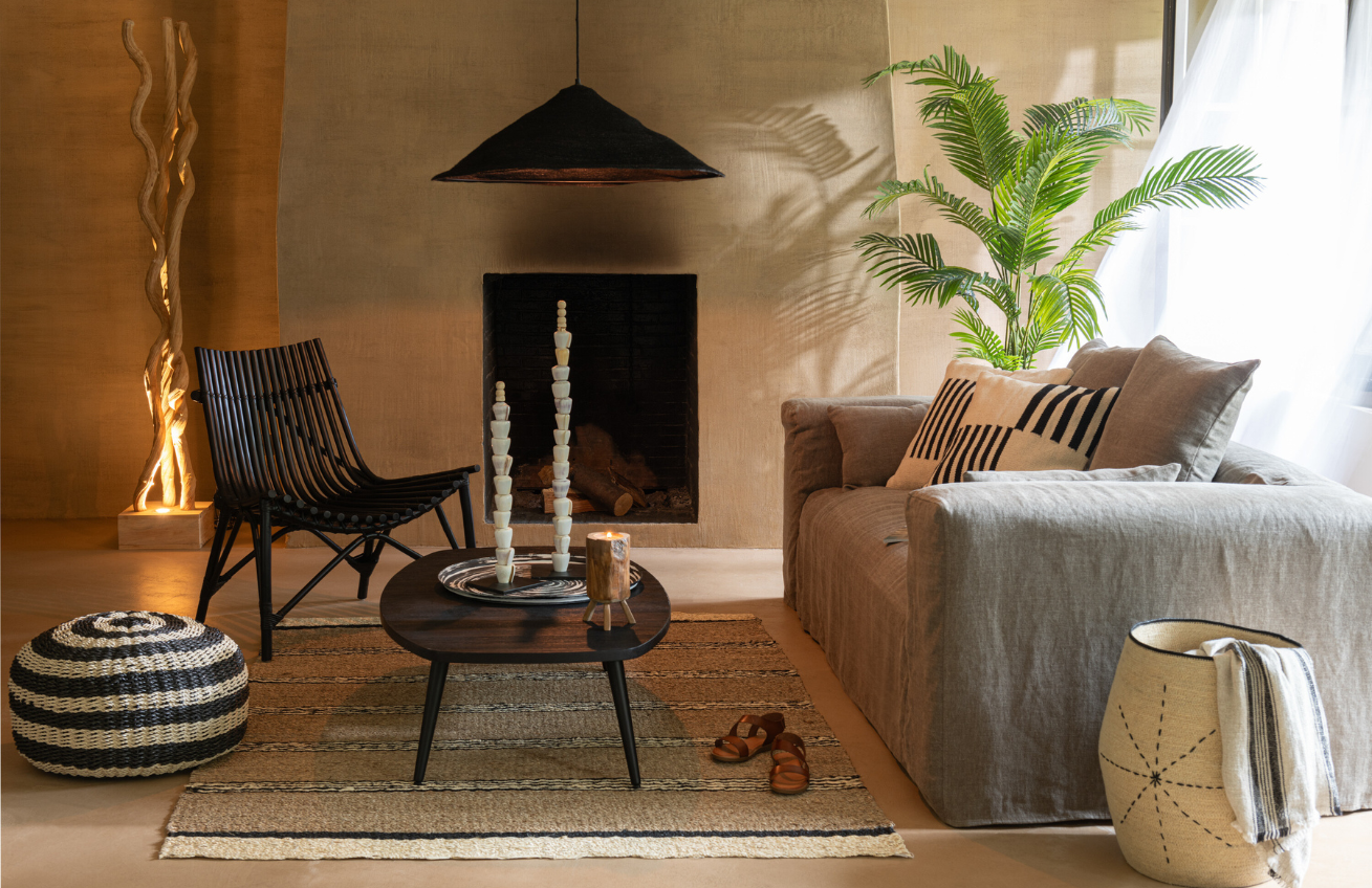 Černý dřevěný konferenční stolek J-line Takke 120 x 70 cm