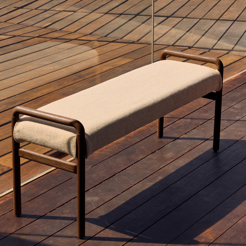 Hnědá dubová lavice Kave Home Macaret 120 cm