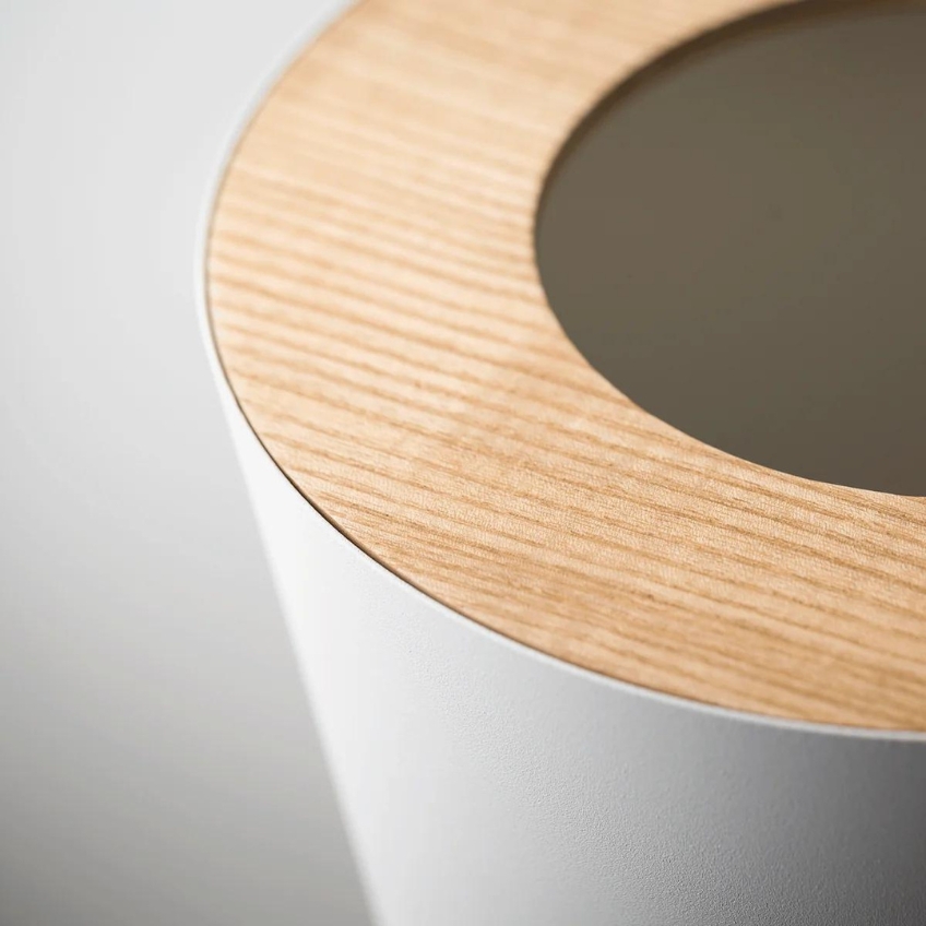 Bílý kulatý kovový odpadkový koš Yamazaki Rin 10 l