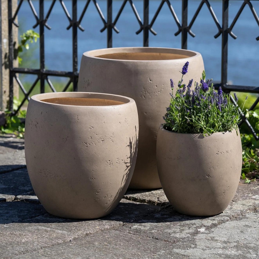 Nordic Living Set tří hnědých zahradních květináčů Beckley Ø 32/42/54 cm