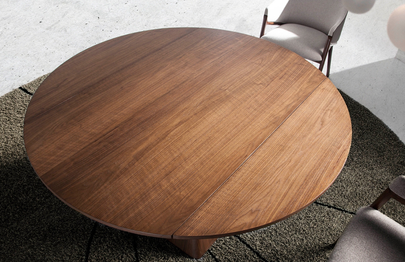 Ořechový rozkládací jídelní stůl Angel Cerdá No. 1081, 80/140 x 80 cm -fv-interier-25