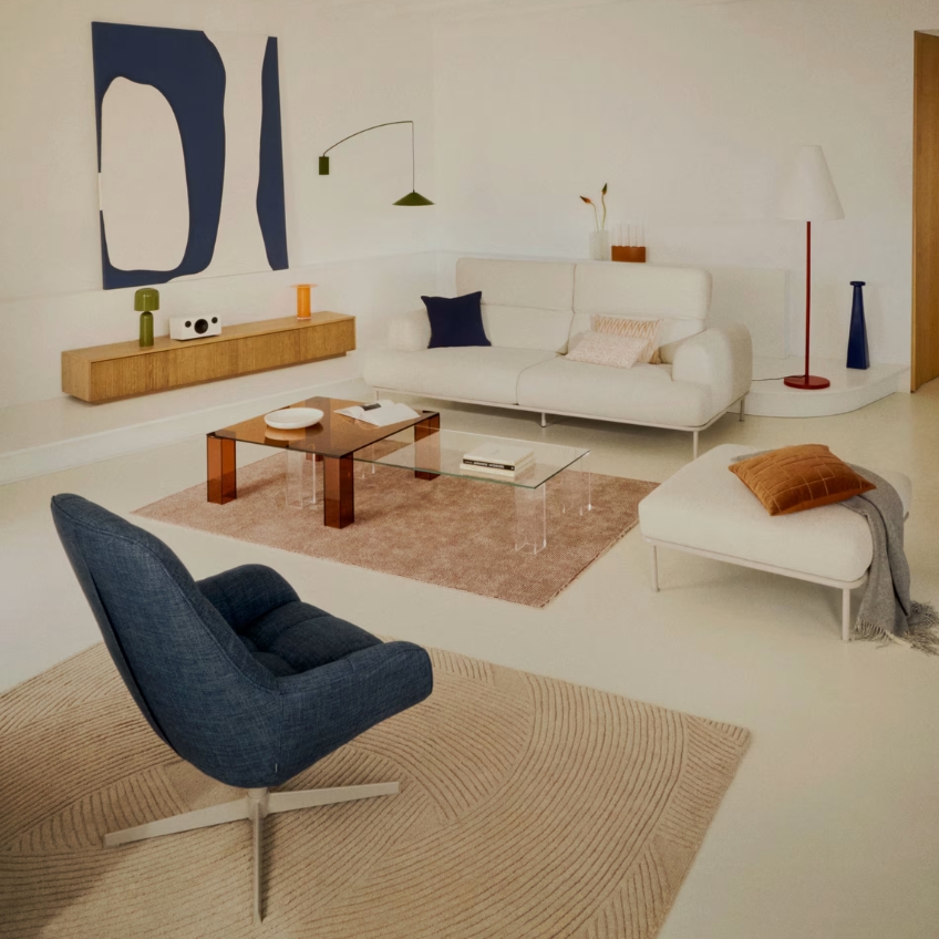 Dubový TV stolek Kave Home Helvine 200 x 40 cm