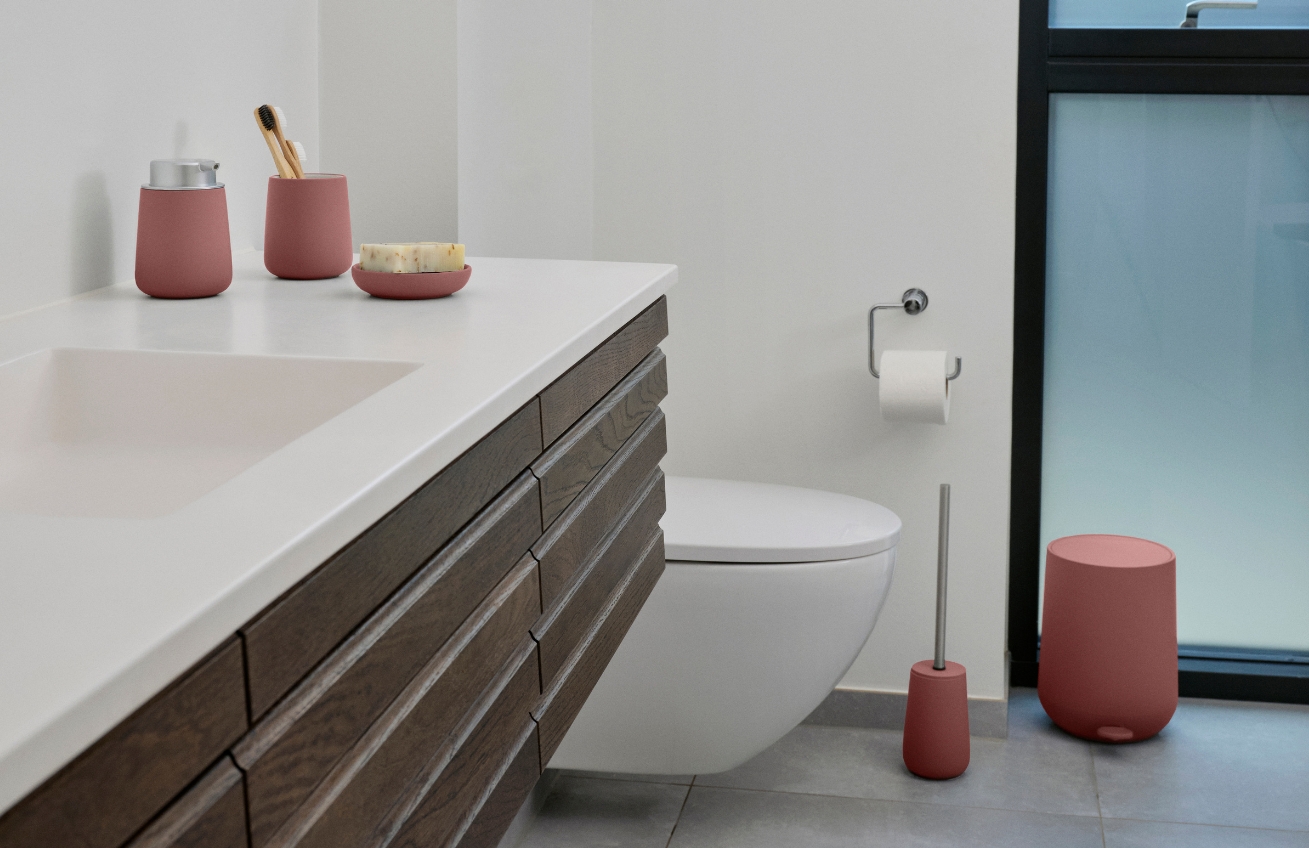 Zone Denmark Růžový plastový pedálový odpadkový koš Nova 3 l