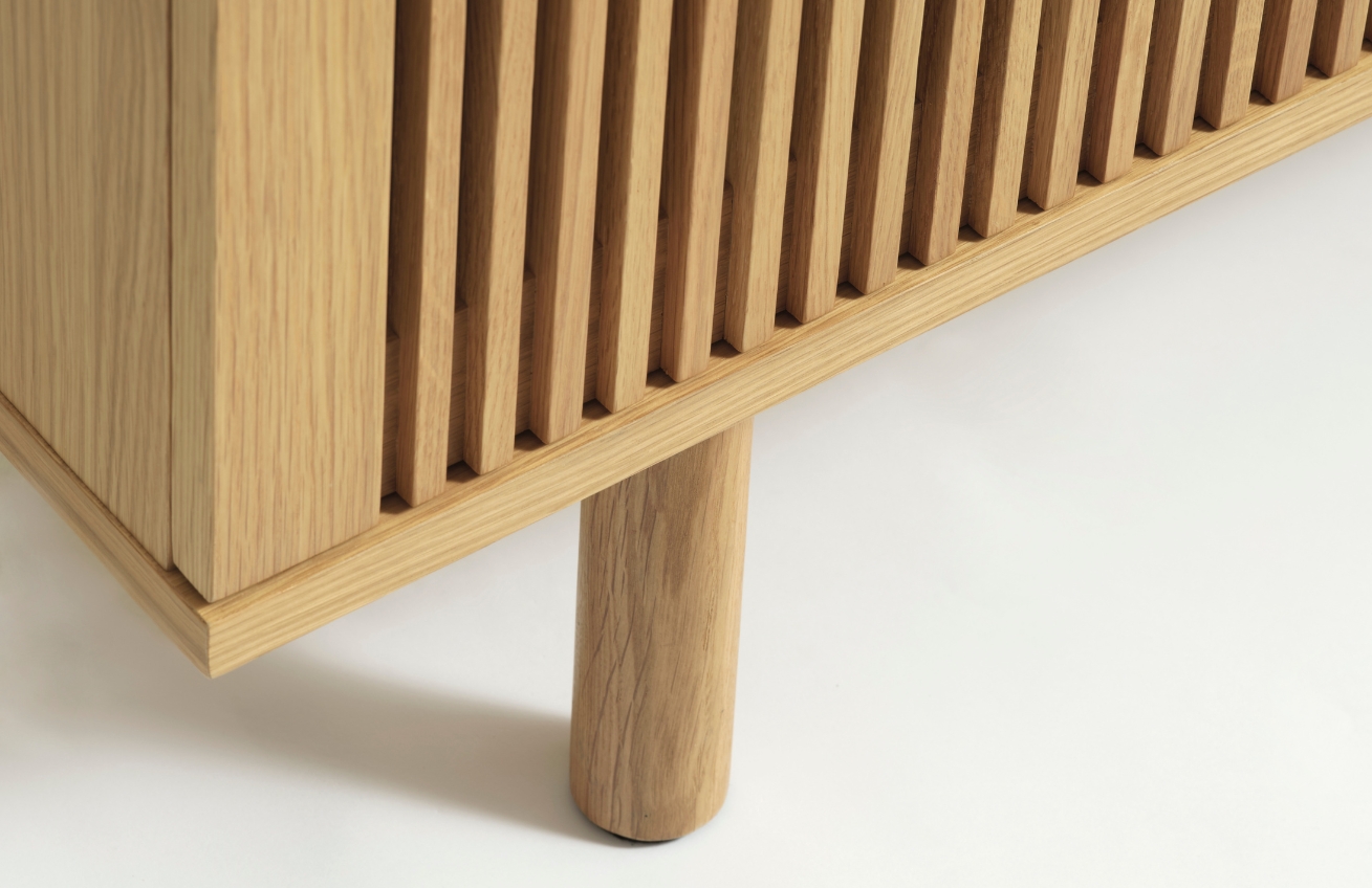 Dubový TV stolek Unique Furniture Tiber 143 x 40 cm