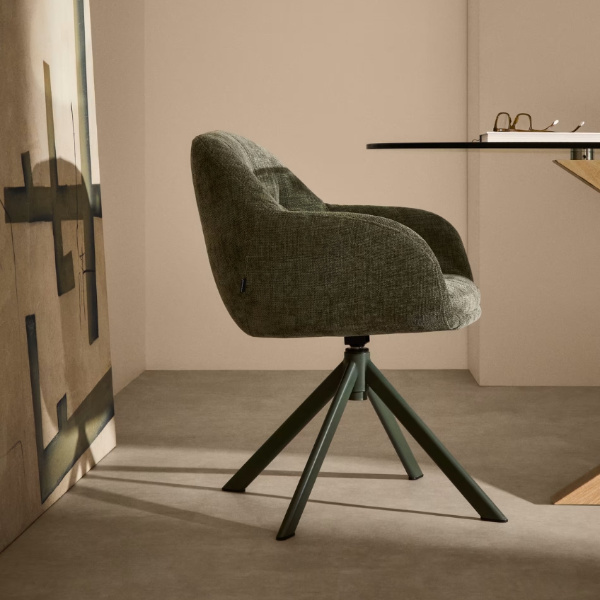 Tmavě zelená otočná židle Kave Home Dorina -fv-interier-25