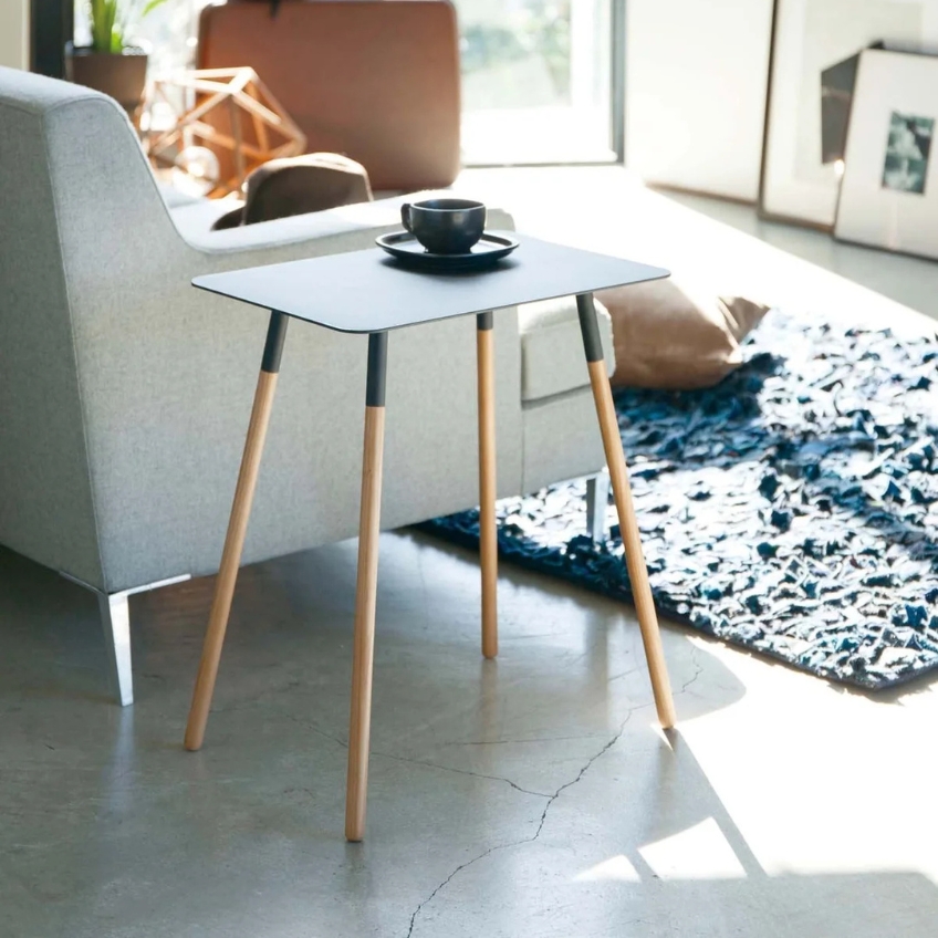 Černý kovový odkládací stolek Yamazaki Plain 45 x 30 cm -fv-interier-25