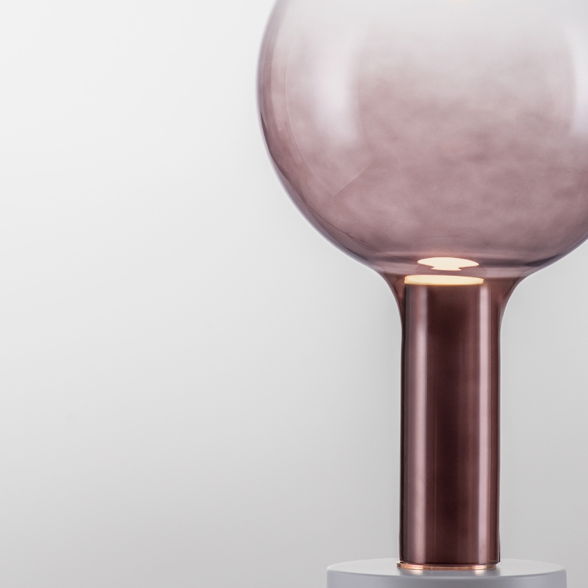 Hnědá skleněná stolní LED lampa Nova Luce Nostos