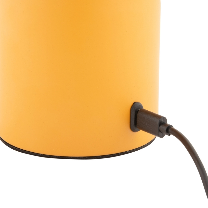 Present time Žlutá kovová nabíjecí stolní LED lampa Campy