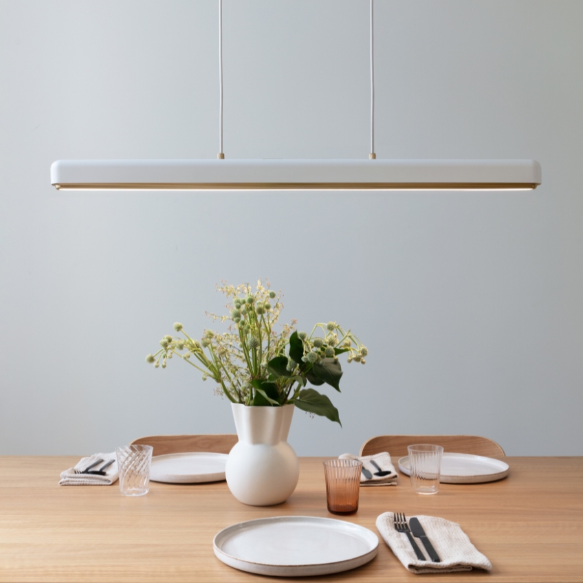 Bílo-zlaté kovové závěsné LED světlo Hazel Branch 150 cm