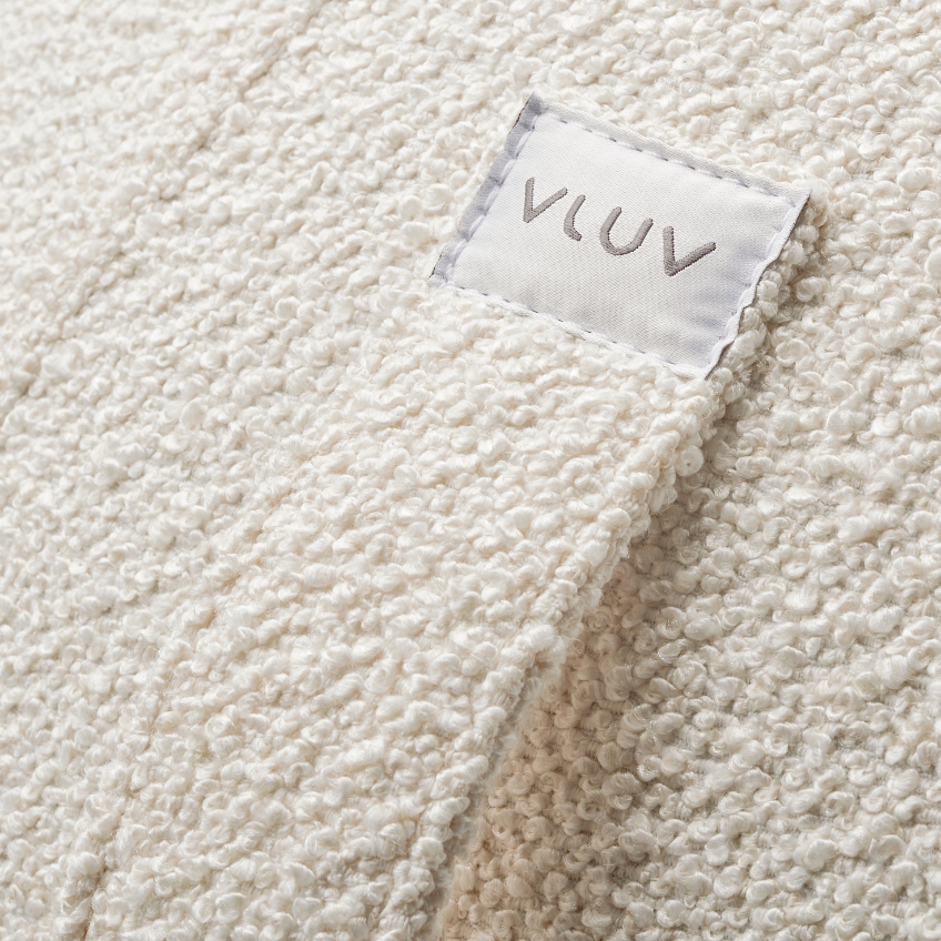 Bílá bouclé balanční stolička VLUV KAPSUL DIVA 48 cm