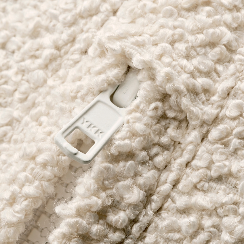 Bílý bouclé sedací / gymnastický míč VLUV DIVA Ø 65 cm