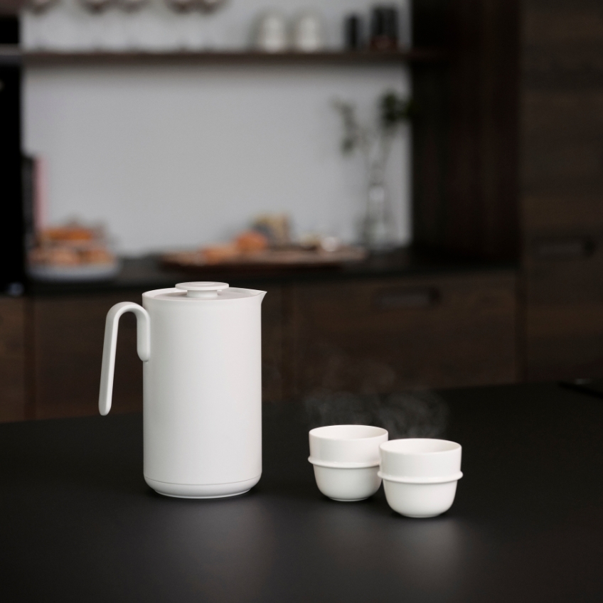 Zone Denmark Bílý porcelánový šálek Eau 250 ml