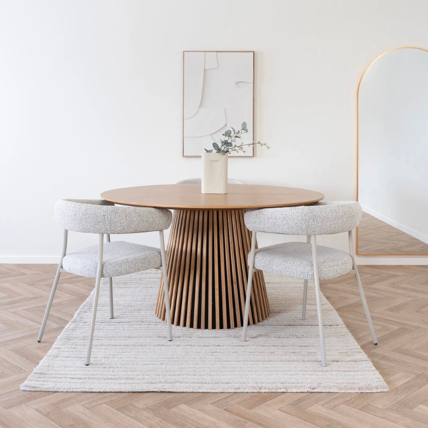 Nordic Living Světle béžová bouclé jídelní židle Rivon