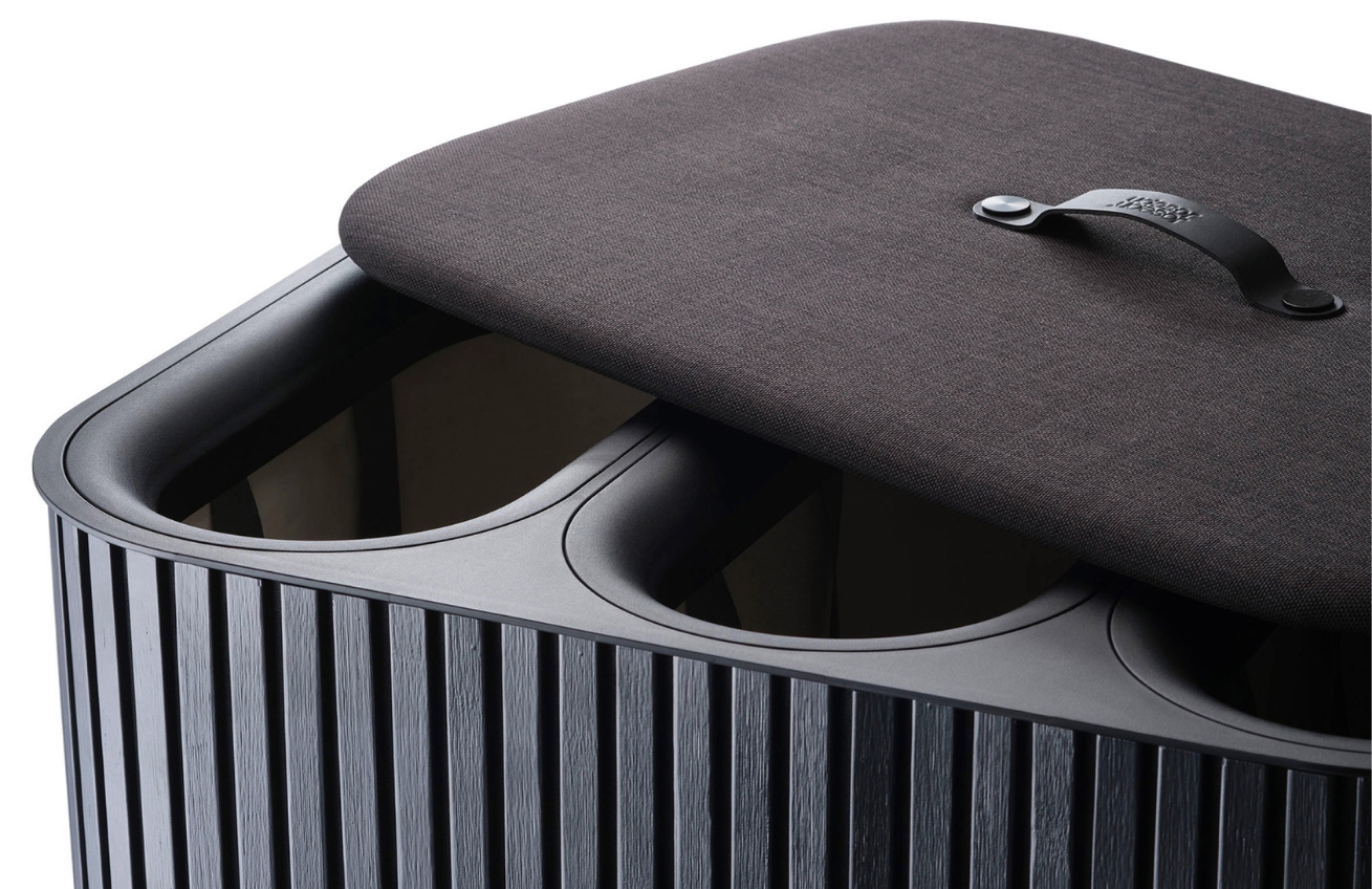 Joseph Joseph Černý koš na prádlo Tota Luxe Trio 90 l