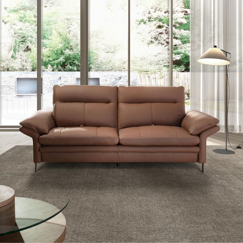Angel Cerdá Hnědá kožená trojmístná pohovka No. 6241, 208 cm