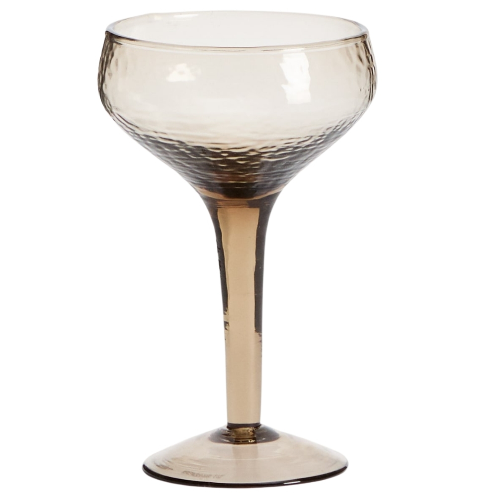 Kave Home Hněd&aacute; sklenice na v&iacute;no Sileia