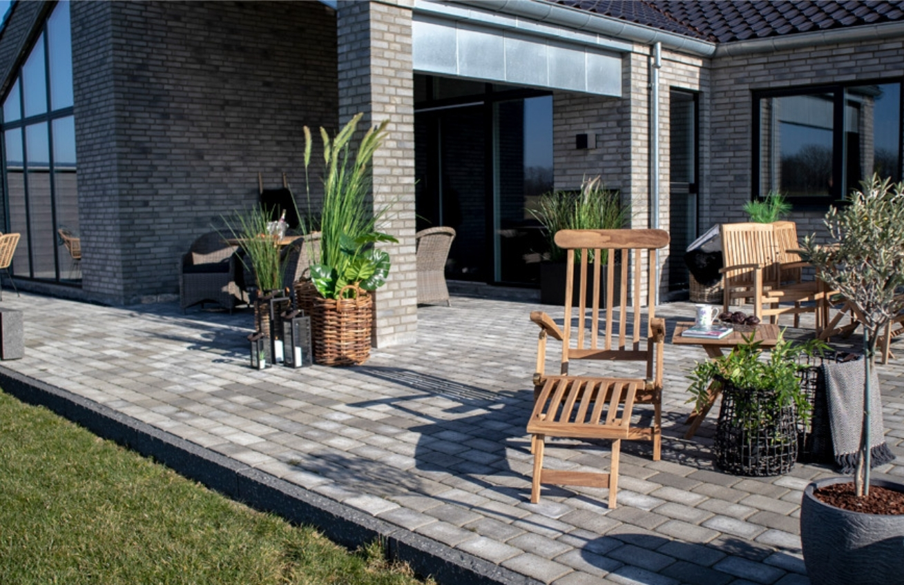 Nordic Living Přírodní dřevěné lehátko Alysia