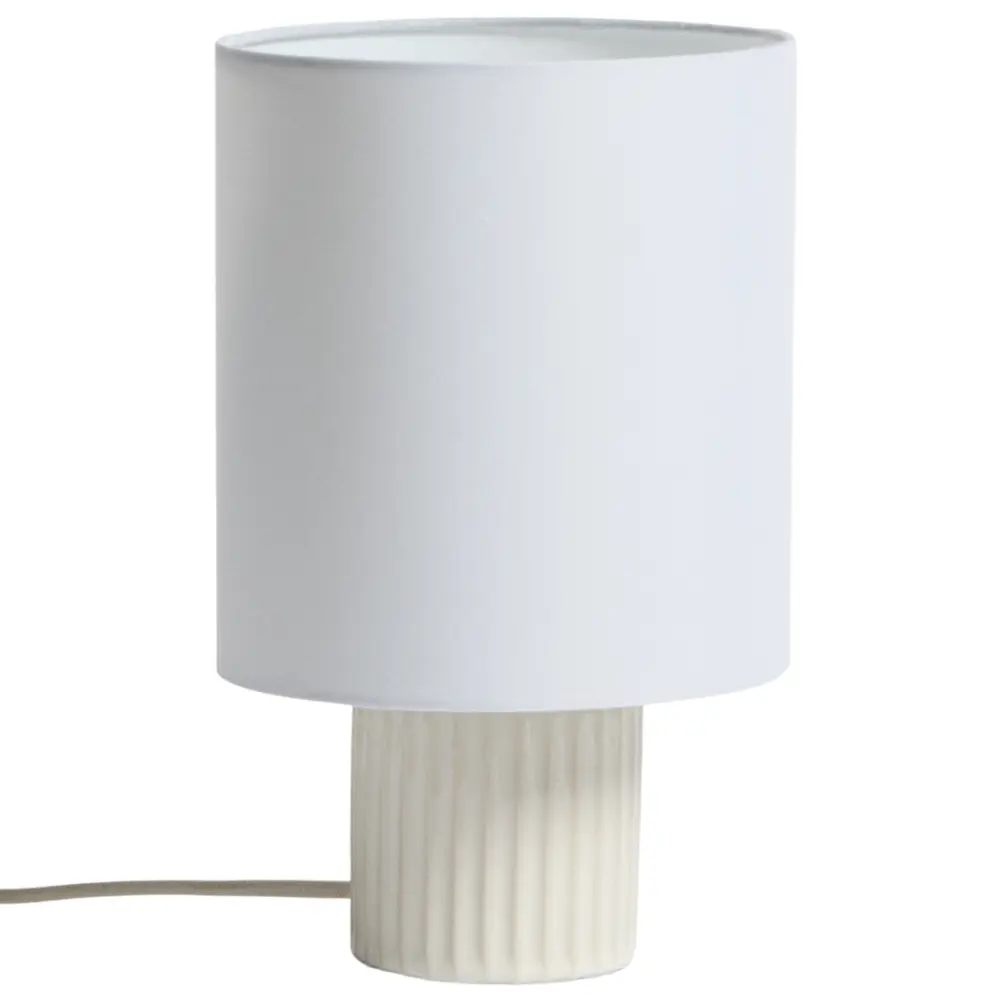 Kave Home B&iacute;l&aacute; keramick&aacute; stoln&iacute; lampa Eshe