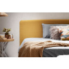 Hořčicově žlutá Hořčicově žlutá látková dvoulůžková postel Kave Home Dyla 150 x 190 cm -fv-interier-25