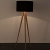 Přírodní stojací lampa ZUIVER TRIPOD s černým stínidlem -fv-interier-25
