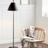 Černá kovová stojací lampa Strap 155 cm -fv-interier-25