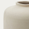 Bílá váza Kave Home Serina 24 cm  -fv-interier-25