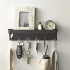 Černý kovový nástěnný věšák na klíče Yamazaki Smart 6 x 24,5 cm s policí -fv-interier-25