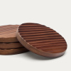 Set čtyř hnědých dřevěných podtácků Kave Home Rommu -fv-interier-25
