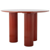 Červený lakovaný jídelní stůl Della