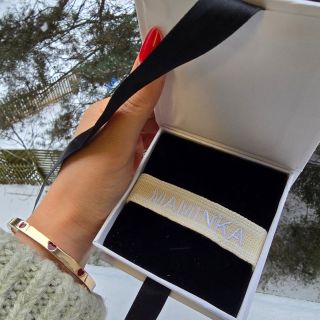 Nový rok nový doplněk!✨️ Látkové náramky Maminka🎀 V nabídce pouze omezený počet kusů🛍 Najdeš na webu www.momiloveyou.cz v...