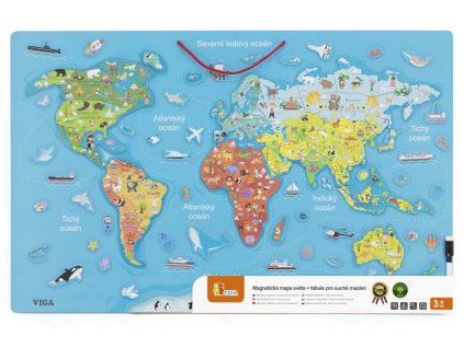 Dřevěná mapa světa s tabulí v českém jazyce
